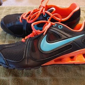 Nike Reax Run Sneakers